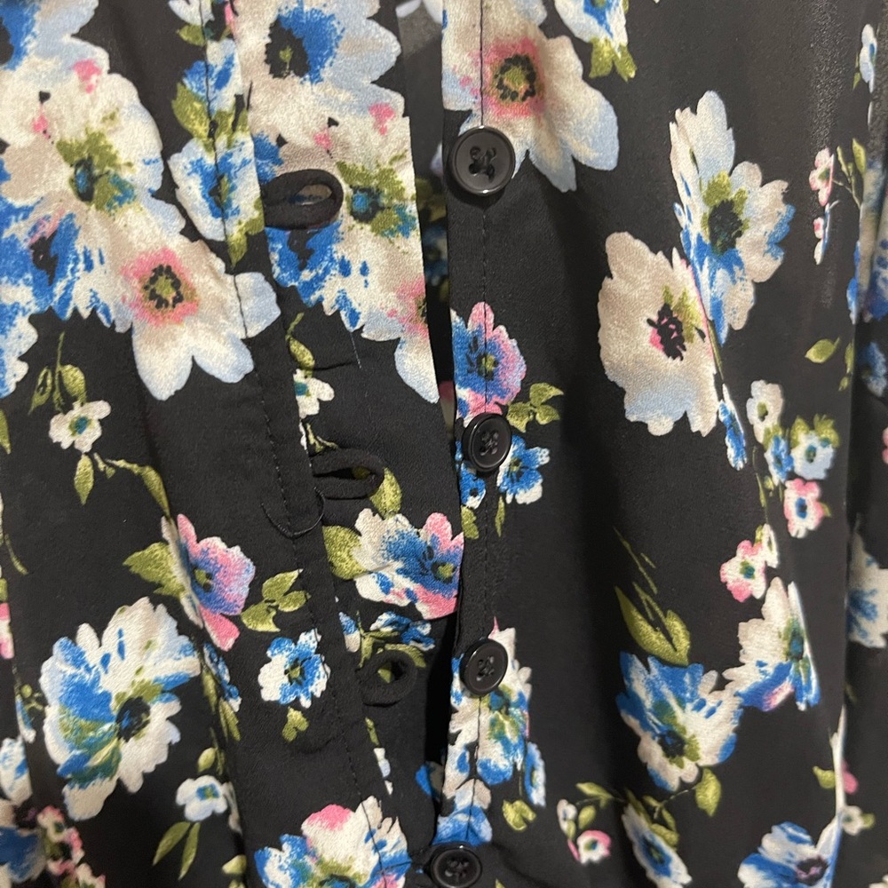Xhilaration Floral Romper Size L - Picture 2 of 6